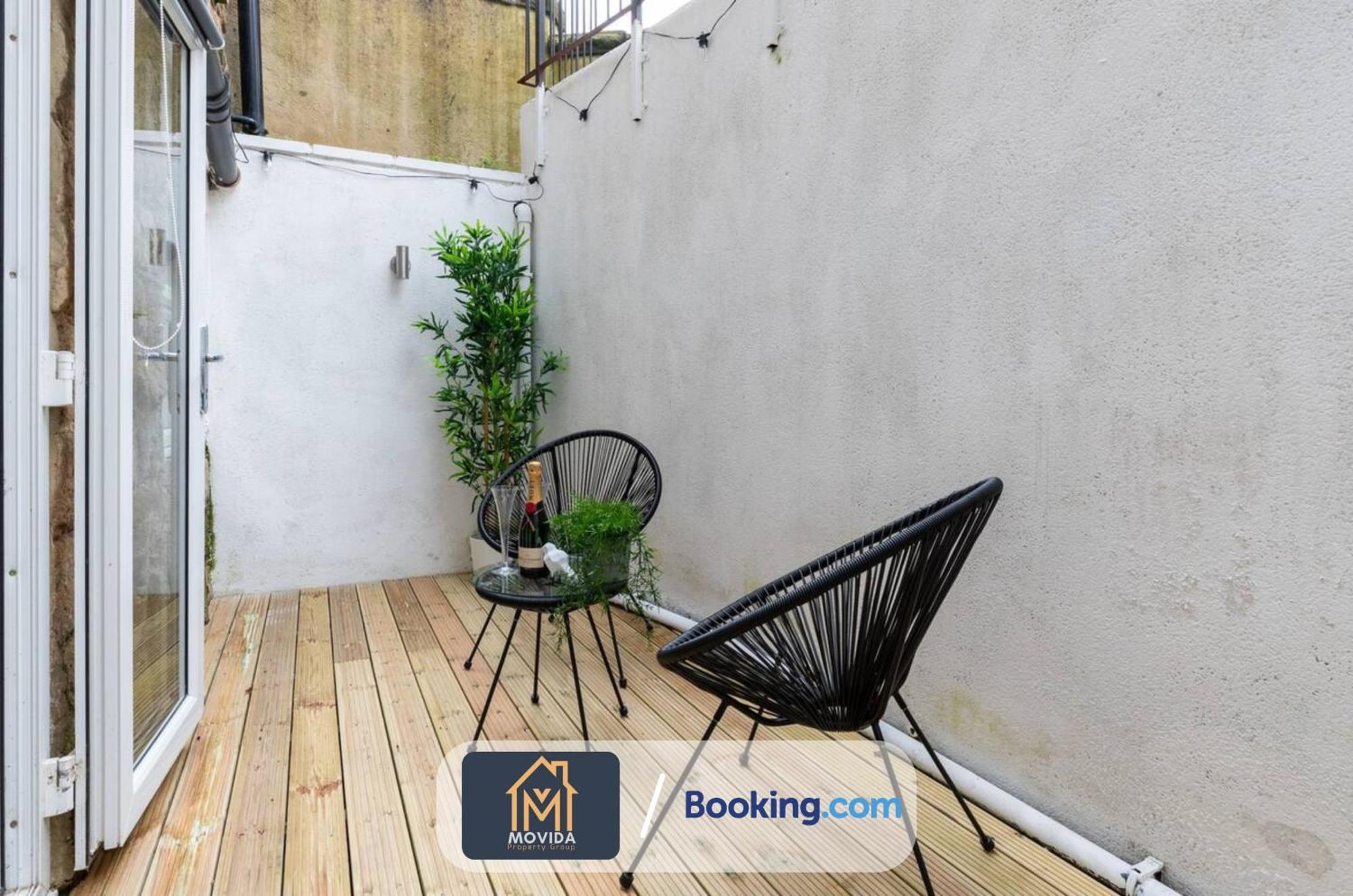 Stylish Two Bed Town Centre Apartment By Movida Property Group Short Lets & Serviced Accommodation With Parking Harrogate Zewnętrze zdjęcie