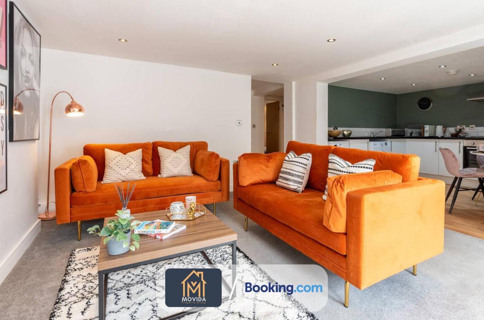 Stylish Two Bed Town Centre Apartment By Movida Property Group Short Lets & Serviced Accommodation With Parking Harrogate Zewnętrze zdjęcie