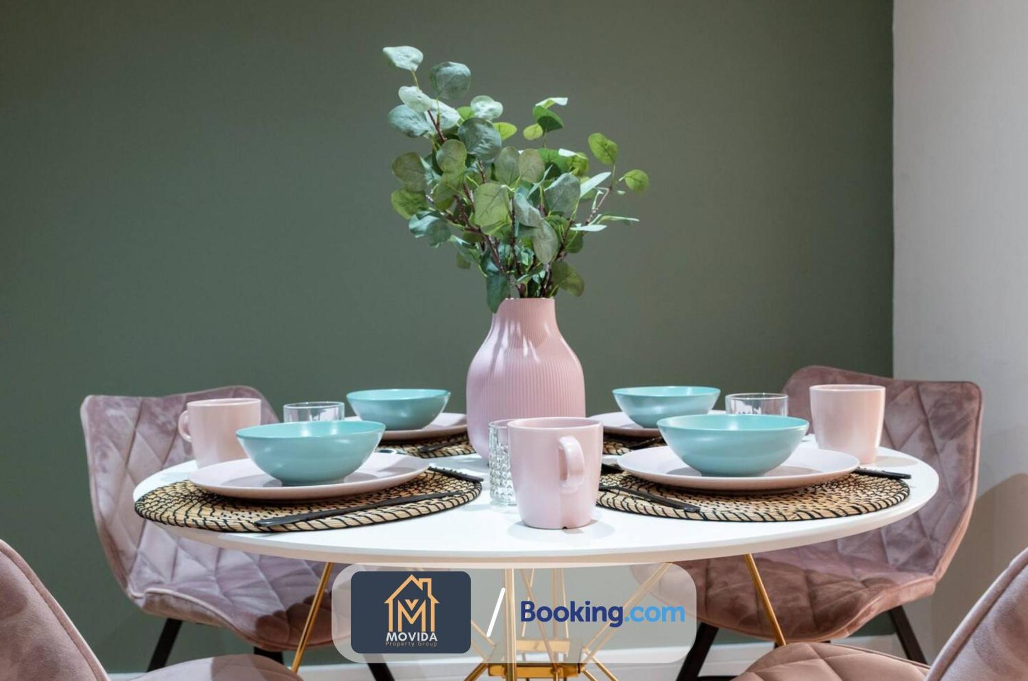 Stylish Two Bed Town Centre Apartment By Movida Property Group Short Lets & Serviced Accommodation With Parking Harrogate Zewnętrze zdjęcie