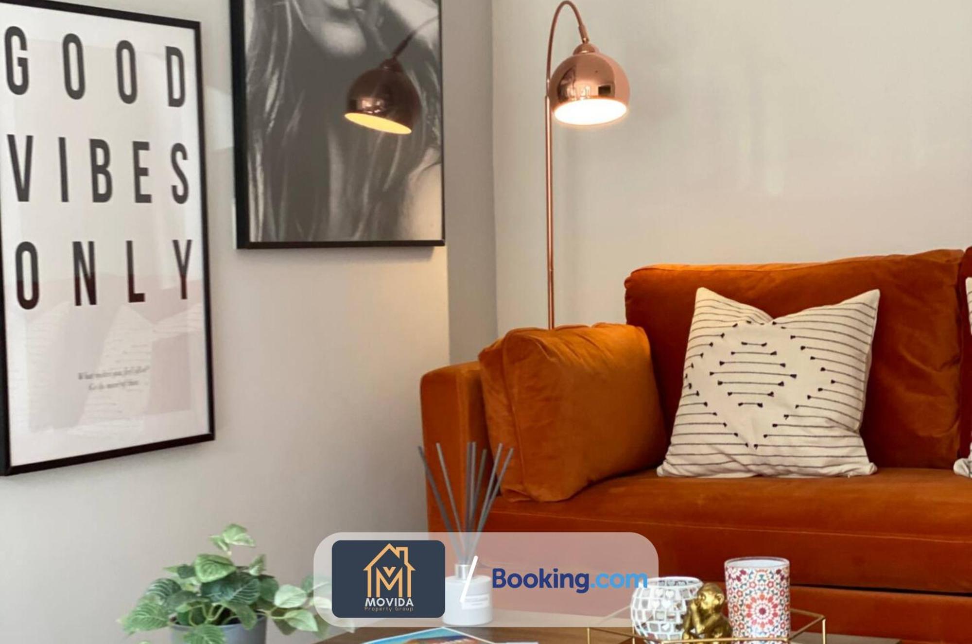 Stylish Two Bed Town Centre Apartment By Movida Property Group Short Lets & Serviced Accommodation With Parking Harrogate Zewnętrze zdjęcie